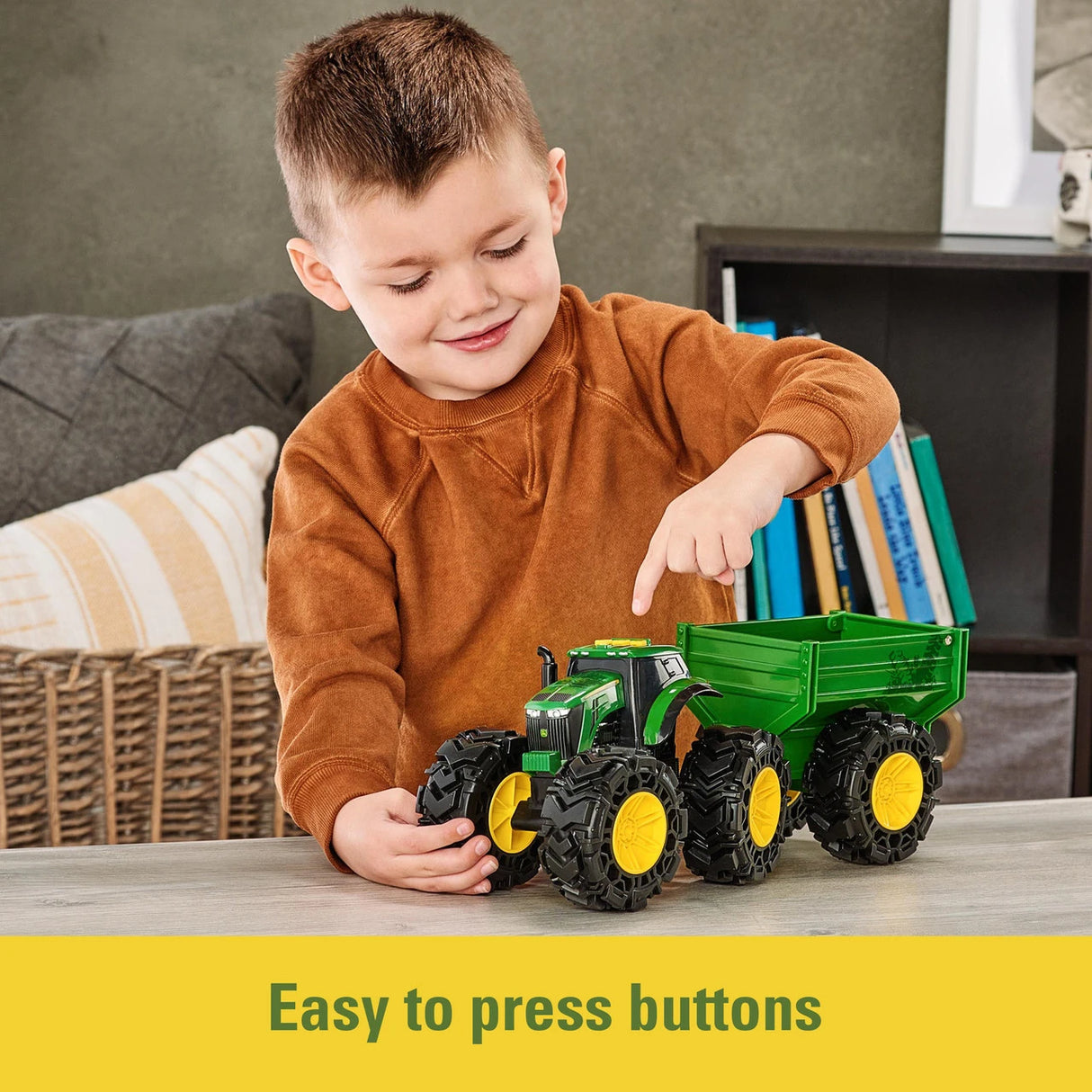 TOMY | John Deere Monster Treads tractor con vagon luces y sonido