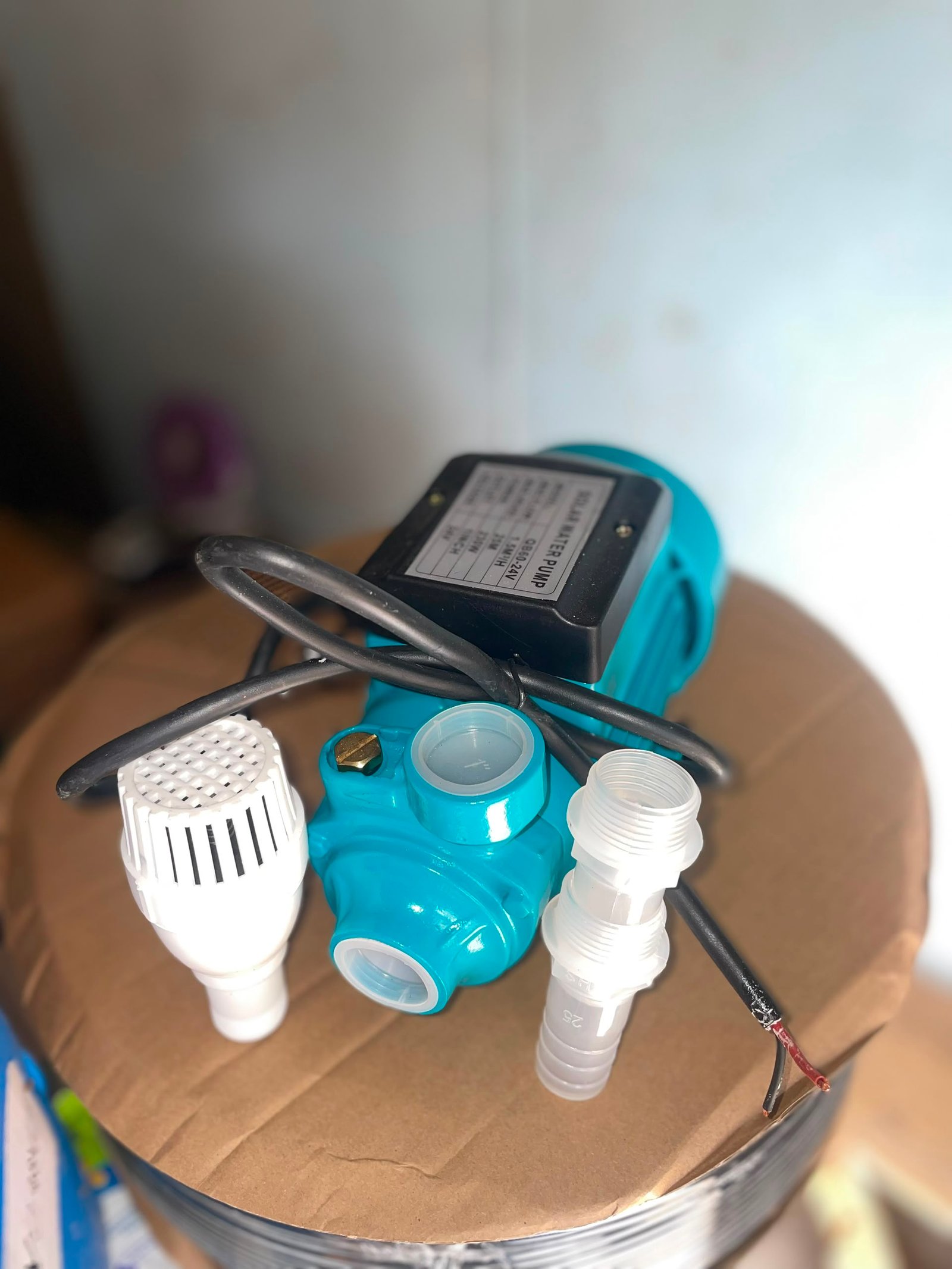 Surface solar pump 
