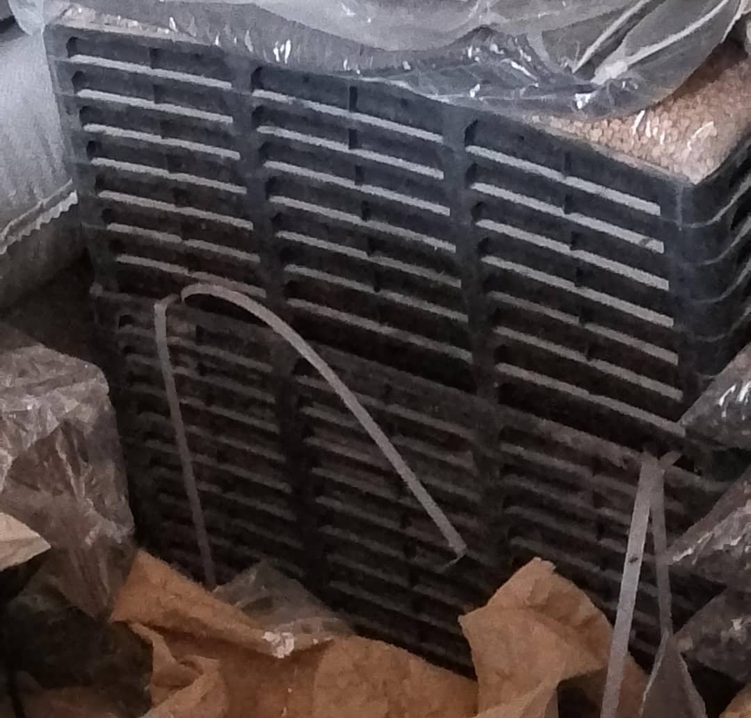 Fodder tray 